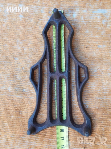 Скара за ютия на жар , снимка 2 - Антикварни и старинни предмети - 53658145