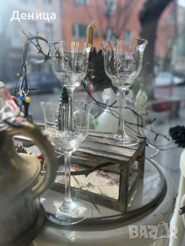 Грация за трима❤️  Класически дизайн с леко отворен ръб, напомнят за лале. Вертикални  нарези, снимка 4 - Чаши - 52907169