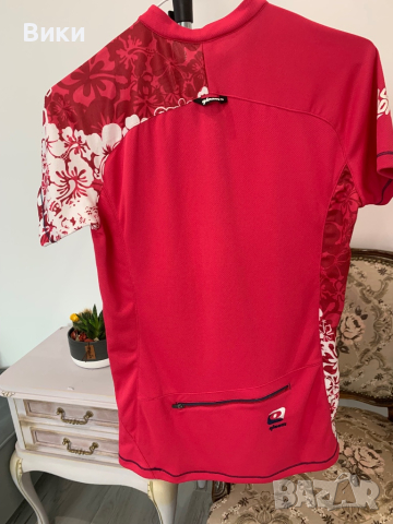 Спортна тениска в размер S, снимка 8 - Тениски - 44614340