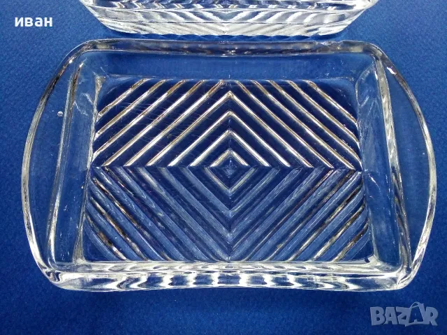 Две стари малки чинийки, снимка 2 - Други ценни предмети - 49599261