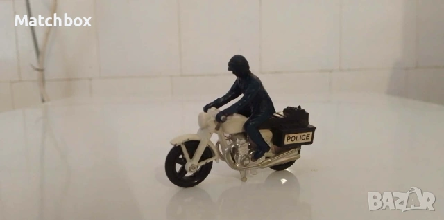 Matchbox England 1/64, снимка 3 - Колекции - 46556399