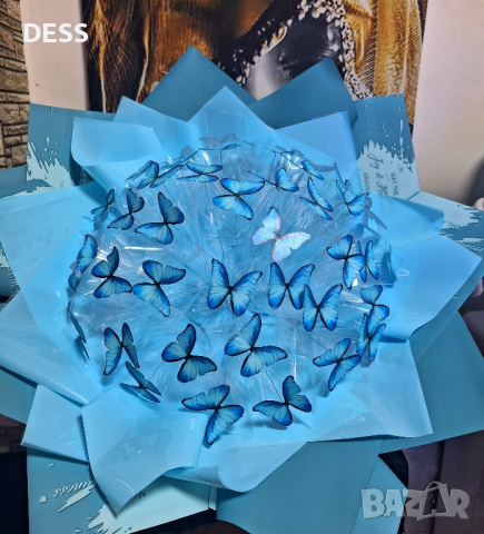 ЗАПОВЯДАЙТЕ‼️Светещи ръчно изработени букети "DESS" 🦋💐, снимка 1 - Подаръци за рожден ден - 43955513