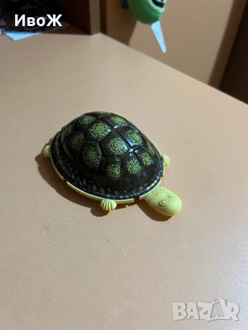 Стара играчка костенурка