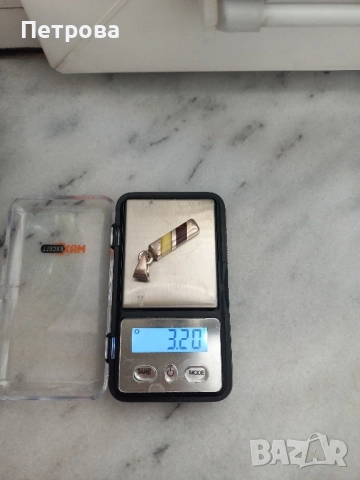 Сребърна висулка с кехлибар , снимка 6 - Колиета, медальони, синджири - 52040877