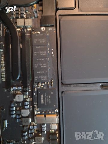 MacBook Air A1466 13 инча, снимка 6 - Лаптопи за работа - 53168868