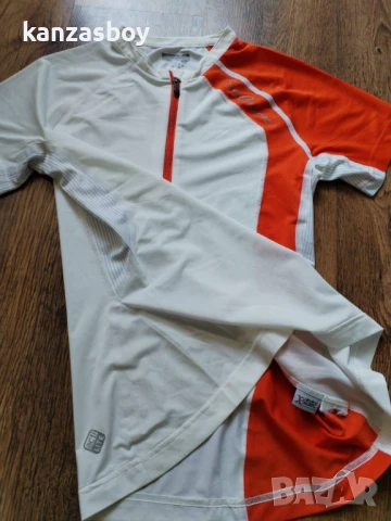 Salomon - страхотна дамска тениска КАТО НОВА М, снимка 6 - Тениски - 50943053