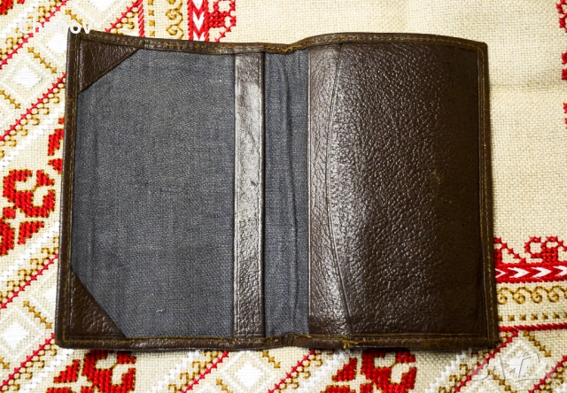 Стар кожен калъф Личен паспорт, снимка 4 - Антикварни и старинни предмети - 52975764