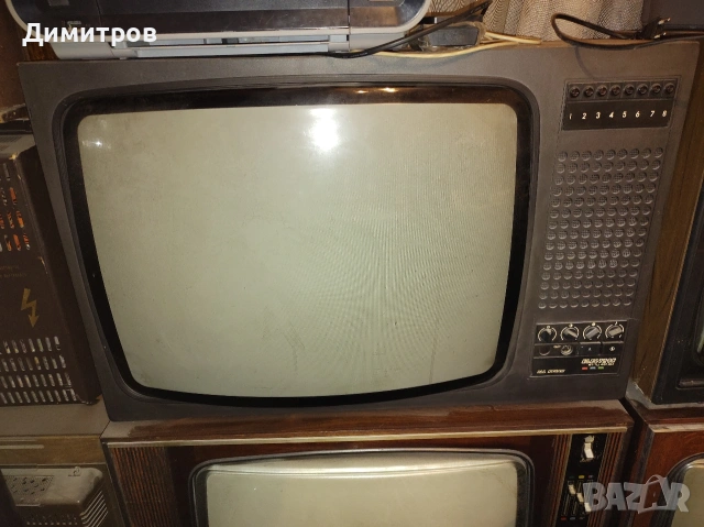 Стари руски и български телевизори 7 броя, снимка 6 - Телевизори - 53039494