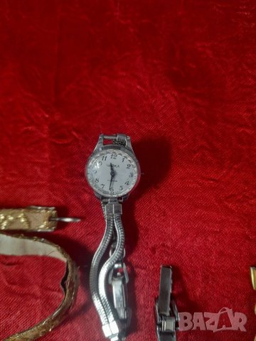 Стари дамски часовници , снимка 9 - Антикварни и старинни предмети - 41321505