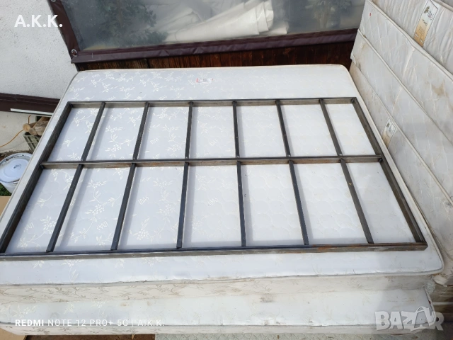 Продавам метална рамка за врата, ограда, легло, параван, парапет, снимка 4 - Входни врати - 53433179