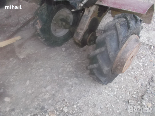 Гуми   ЗА МОТОФРЕЗА болгар Тракия МФР 5БМ, снимка 2 - Градинска техника - 36284976