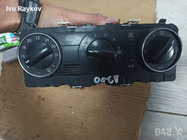 Панел климатик A 169 830 13 85 Mercedes-Benz B 180 W245 , снимка 2 - Части - 51341348