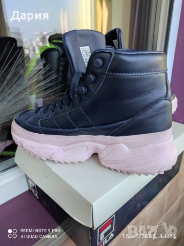 Спортни боти, снимка 4 - Дамски боти - 39693205