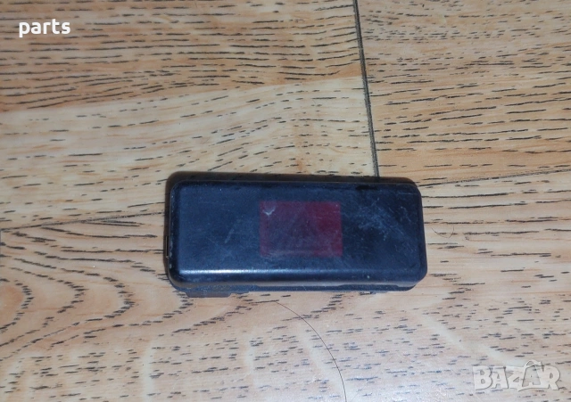 Бутон Аварийни Светлини БМВ Е39 - Е38 - 8350947, снимка 2 - Части - 53641207