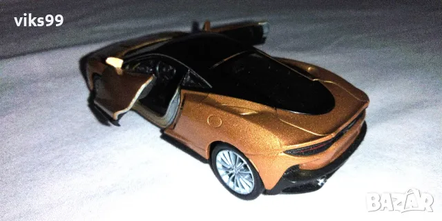 Метална количка McLAREN GT 2019 WELLY - Мащаб 1:34, снимка 3 - Колекции - 48643025