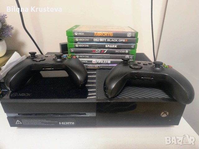 Xbox one с два контролера и седем игри 