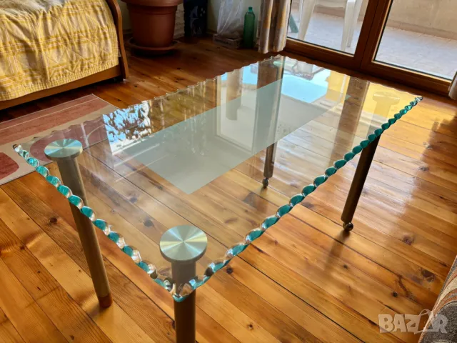 Стъклена маса 90 х 50 