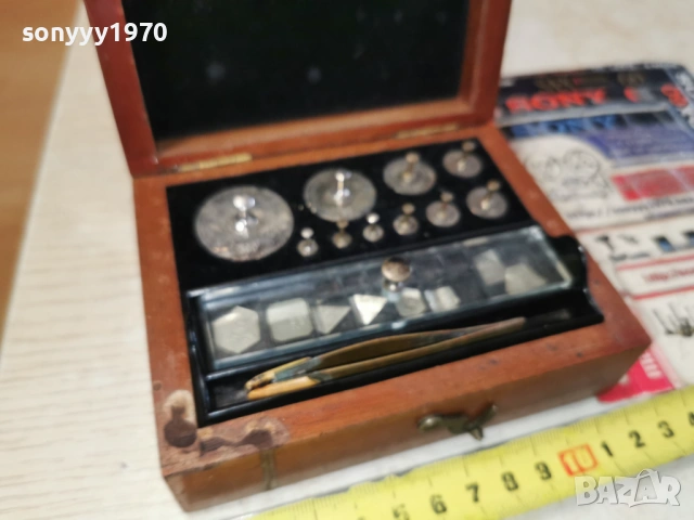 ДЪРВЕНА КУТИЯ С ТЕГЛИЛКИ-АНТИКА/РЕЛИКВА 0901261053, снимка 4 - Антикварни и старинни предмети - 53041012