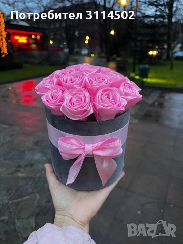 Луксозна кутия с 17 розови сатенени рози – ръчна изработка, снимка 4 - Подаръци за жени - 53597308