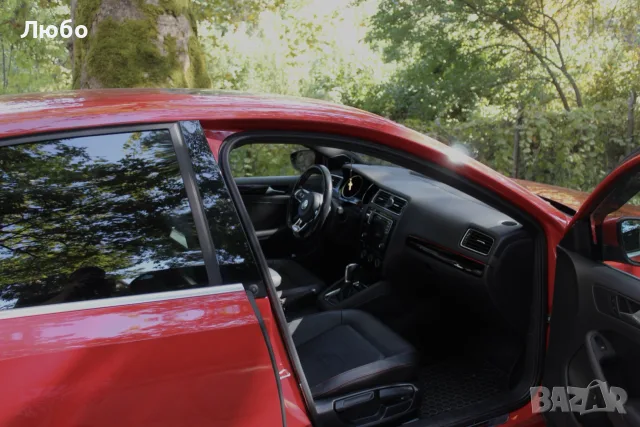 Vw Jetta GLI/GTI DSG FULL 2018, снимка 15 - Автомобили и джипове - 56068804