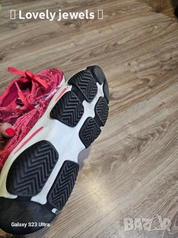 Уникални цикламени маратонки на Steve Madden , снимка 9 - Маратонки - 52314791