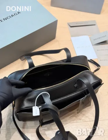 Balenciaga Дамска чанта, кожа, снимка 9 - Чанти - 56018495