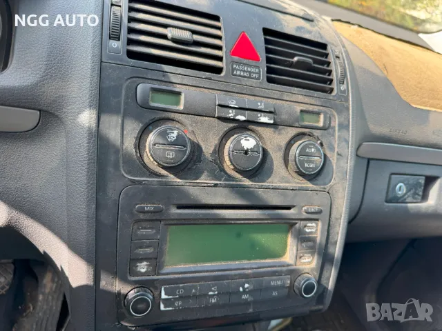 VW Touran 2.0 TDI 140 к.с. 2004 г. - Части, снимка 7 - Автомобили и джипове - 47489008