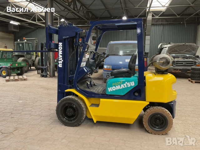 Газокар Komatsu FG25T, снимка 4 - Индустриална техника - 53541221