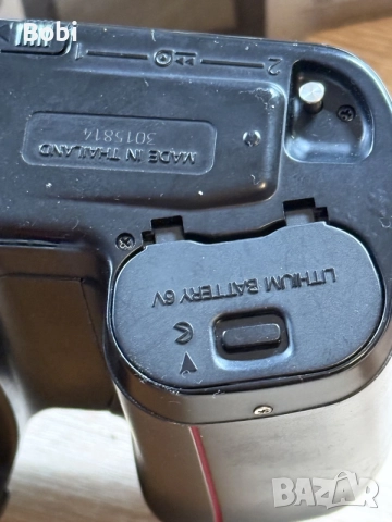 Продавам 3 фотоапарата Nikon и Canon , снимка 12 - Фотоапарати - 56269211