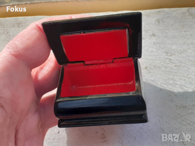 Стара руска лакова кутийка кутия папие маше ръчно рисувана, снимка 3 - Антикварни и старинни предмети - 53405997