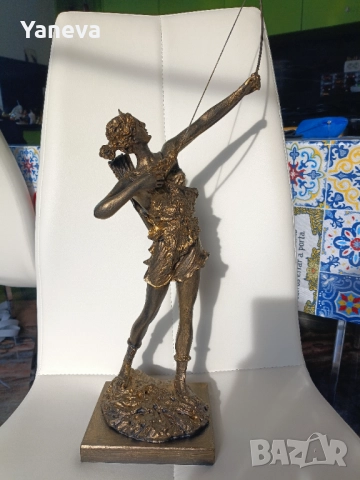 Диана , богиня на лова, природата и луната в  поза на ловджийка с лък и стрела. , снимка 4 - Статуетки - 52553361