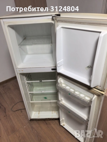 Хладилник Работи без проблеми