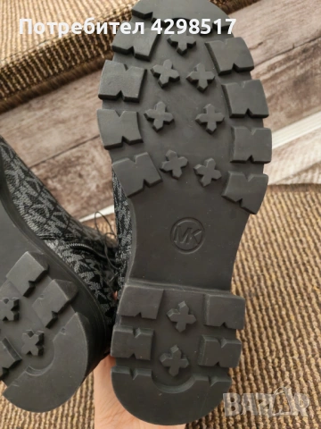 Нови боти Michael Kors 31 размер, снимка 4 - Детски боти и ботуши - 53436636