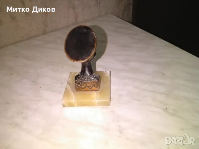 Месингова статуя на Нефертити Н-135мм 40х80мм с мраморен постамон 80х80х18 мм като нова, снимка 5 - Декорация за дома - 48453301