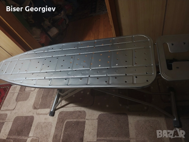 дъска за гладене здрава яка с място за ютията , снимка 3 - Ютии - 52101316