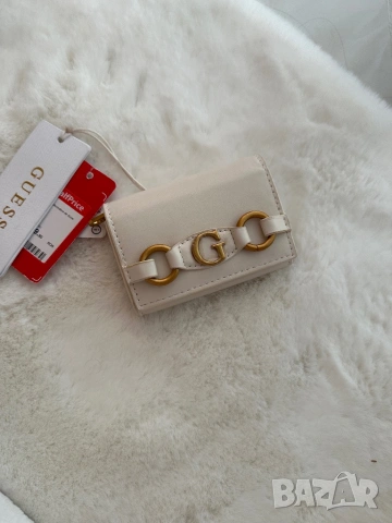 Ново потрмоне Guess