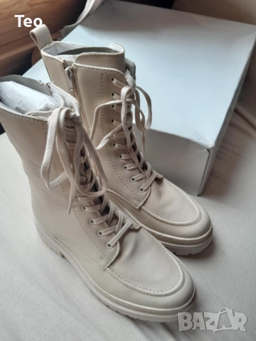 Немски Ботуши Lascana, нови естествена кожа, бели, размер 38 връзки и цип, снимка 3 - Дамски ботуши - 52898374