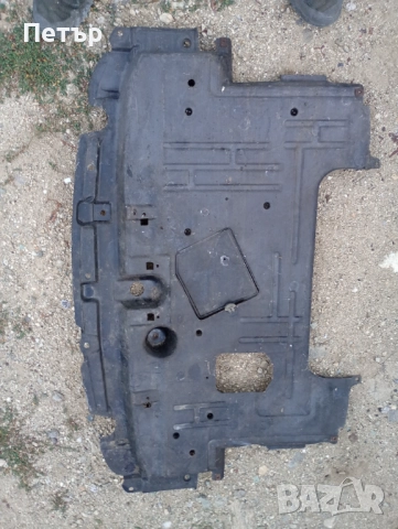 Кора под двигателя тойота ярис 2006-2011г 51441-0D200, снимка 2 - Части - 51813882