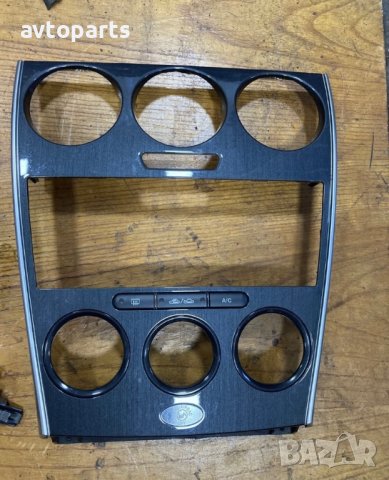 Mazda 6 2007година лайсни табло, снимка 3 - Части - 40578364