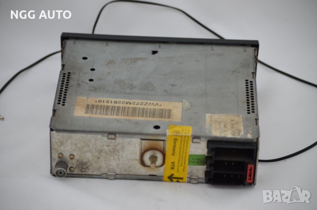 Оригинално СД VW Golf Passat T3 BETA 3 Grundig CCRadio player Mk2 Golf Jetta 2 GTI Passat Corrado Sc, снимка 4 - Части - 34571977