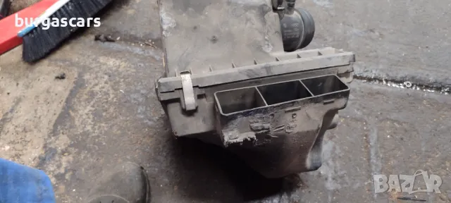 Кутия въздушен филтър Дебитомер 0 281 002 216 Vw Passat 5 1.9TDI-101к.с AVB - 50лв, снимка 2 - Части - 49729453