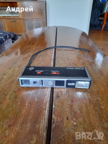 Стар фотоапарат Minolta Autopak 450E