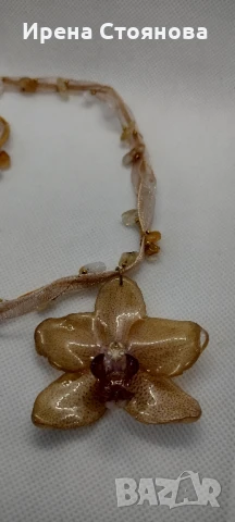 Колие с естествен цвят на орхидея. Дължината е максимално 30 см, цвета е с размери 5/5,5 см., снимка 16 - Колиета, медальони, синджири - 51093150