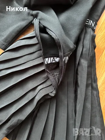 Черна рокля Calvin Klein, снимка 3 - Рокли - 49815621