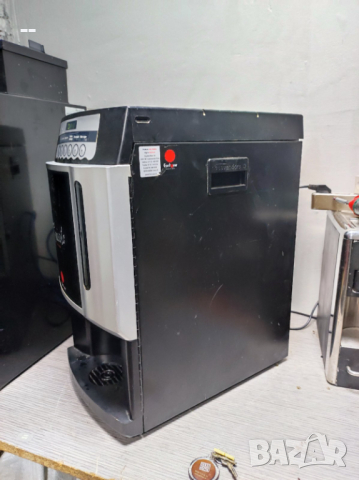 Кафемашина  /кафеавтомат  / кафе автомат / Кафе машина , снимка 4 - Кафемашини - 44526207