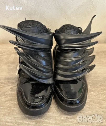 Adidas Jeremy Scott Wings Batman, снимка 6 - Маратонки - 53089272