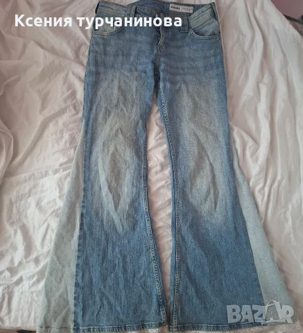 flared дънки от bershka разкроени, удължени с дантела в долната част