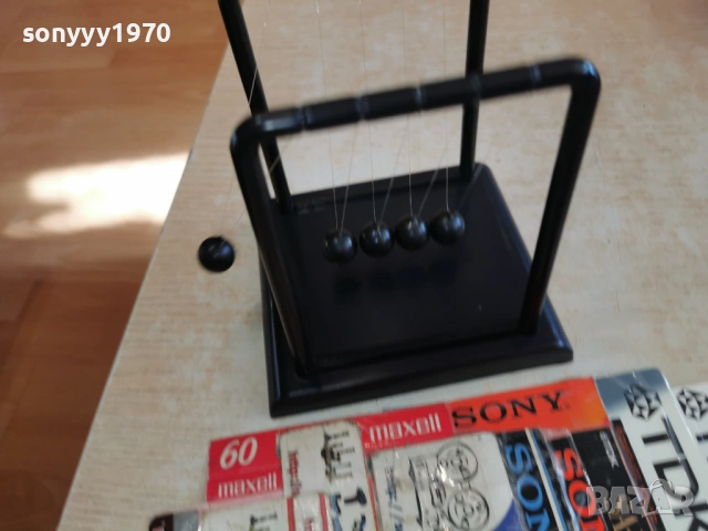 Люлката на Нютон-14Х13Х12СМ ЧЕРНО 1501261754, снимка 7 - Колекции - 53112551