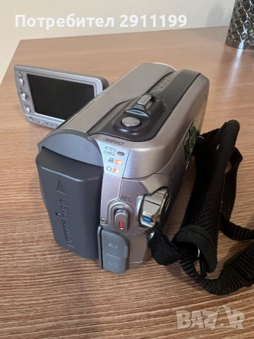 Видеокамера JVC Everio HDD Camcorder 30GB, снимка 3 - Камери - 51742527