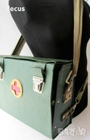 Военна медицинска чанта, куфар, снимка 4 - Антикварни и старинни предмети - 51462383